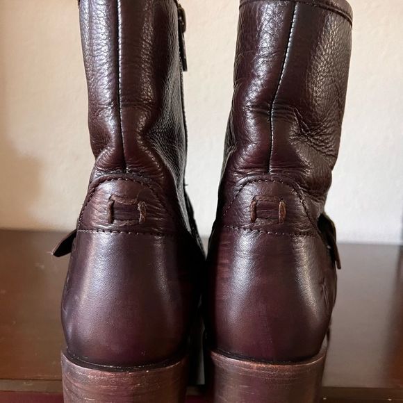 Frye Women's Lynn Strap Short Round Toe Dark Brown Leather Boots Size 8 - Picture 3 of 16